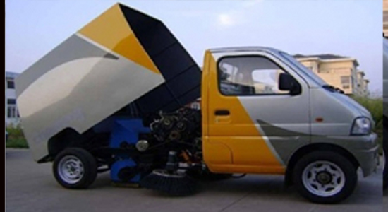 長(zhǎng)安單發(fā)汽油掃路車